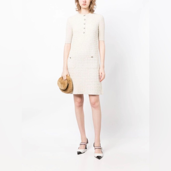 CHANEL 2000’s Short Sleeve Tweed Dress, Size 38 - Picture 2 of 6